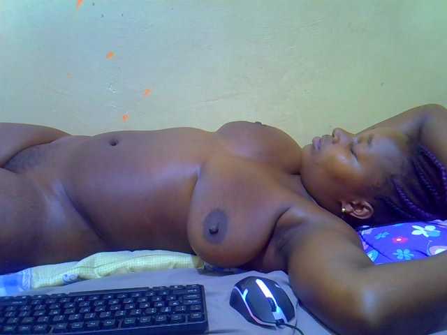 Molly-22 live cam on BongaCams