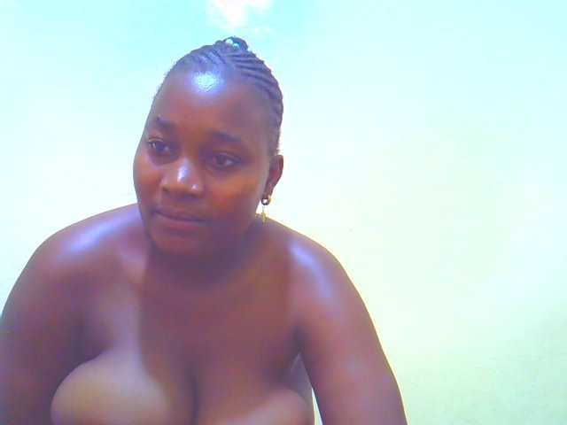 Molly-22 live cam on BongaCams