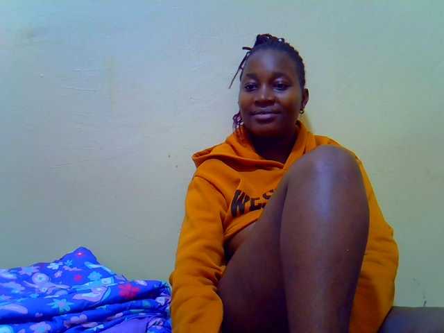 Molly-22 live cam on BongaCams