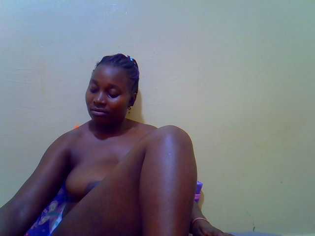 Molly-22 live cam on BongaCams