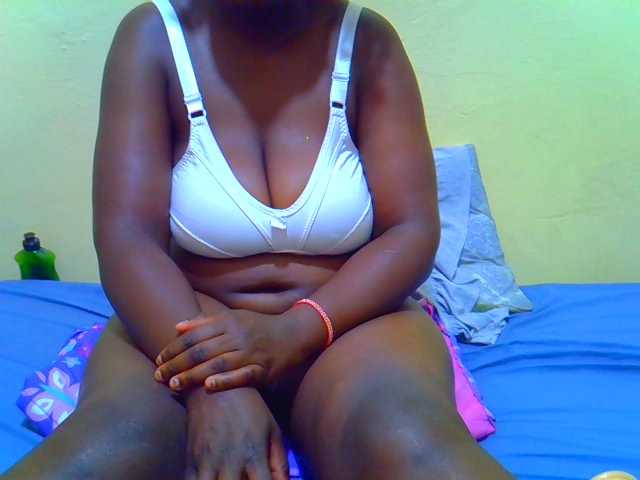 Molly-22 live webcam show