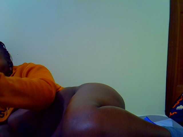 Molly-22 live cam on BongaCams