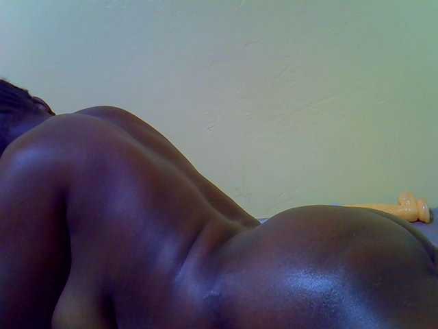 Molly-22 live cam on BongaCams