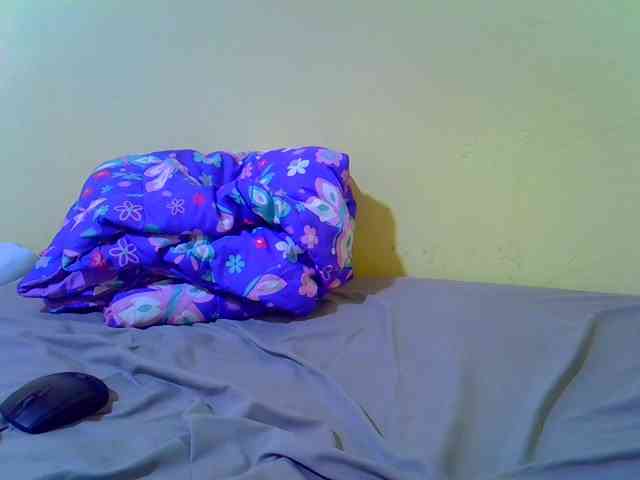 Molly-22 webcam