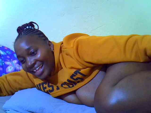 Molly-22 webcam