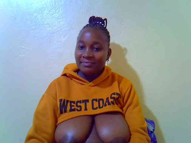 Molly-22 webcam