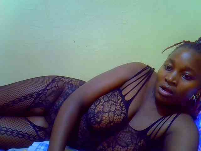 Molly-22 webcam