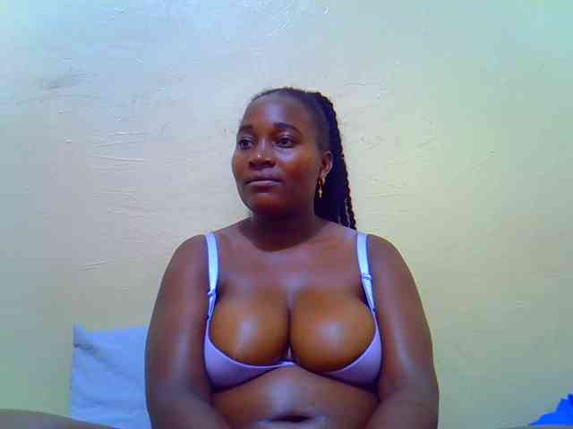 Molly-22 webcam
