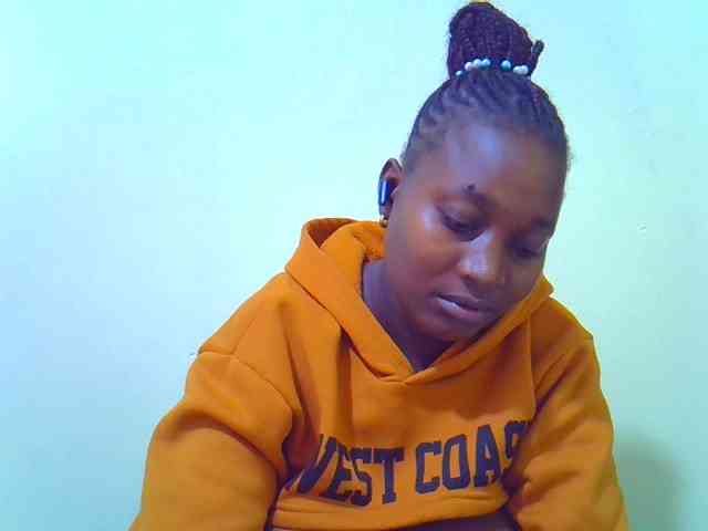 Molly-22 webcam