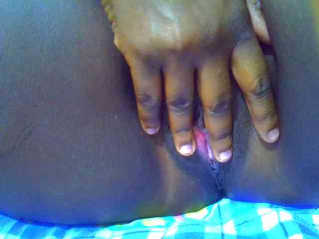 Molly-22 webcam