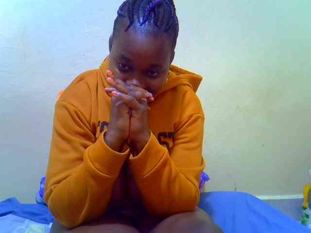 Molly-22 webcam