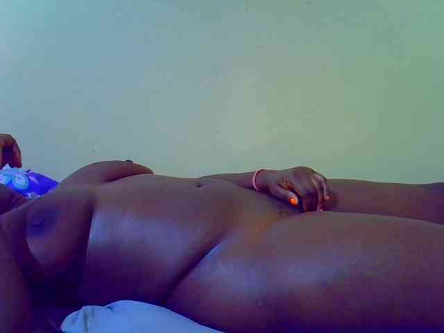 Molly-22 webcam