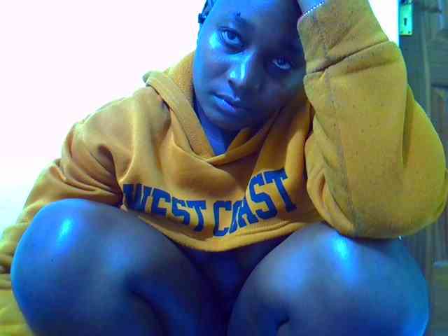 Molly-22 webcam