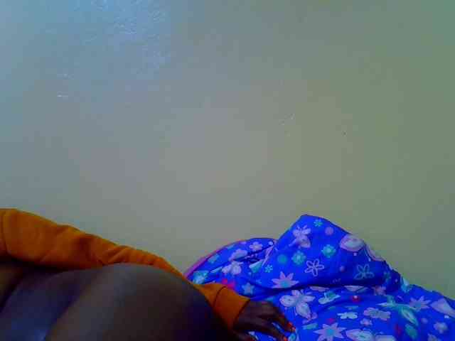 Molly-22 webcam