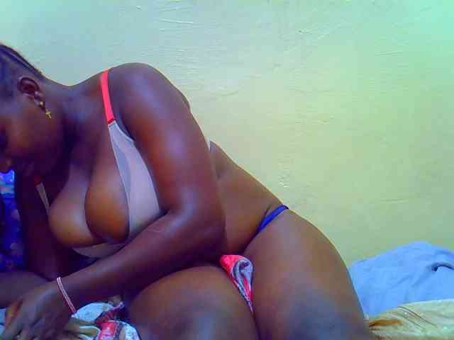Molly-22 webcam