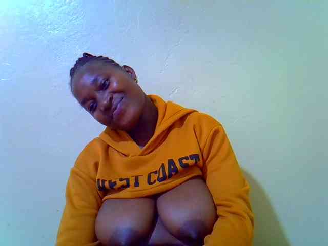 Molly-22 webcam