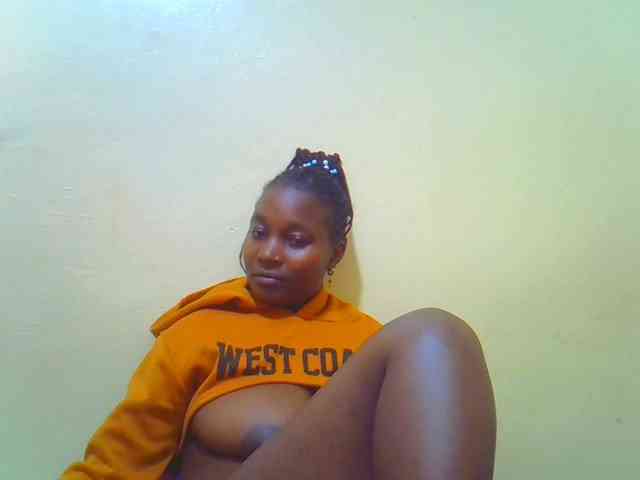 Molly-22 webcam