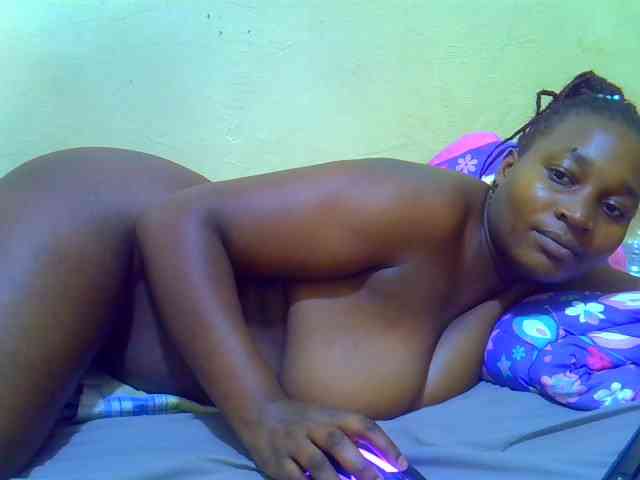 Molly-22 webcam