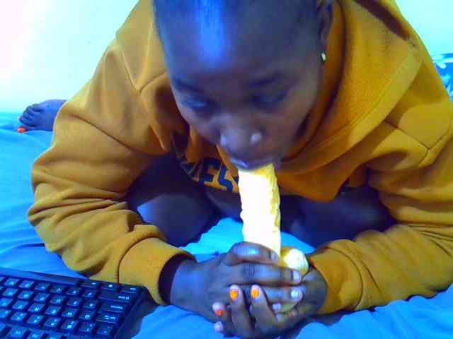 Molly-22 webcam