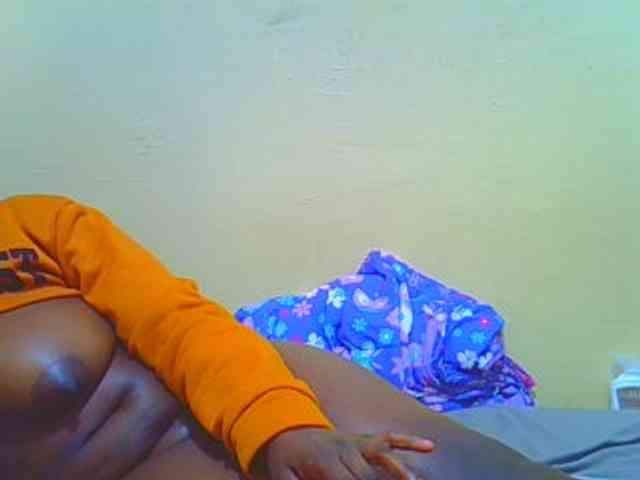 Molly-22 webcam