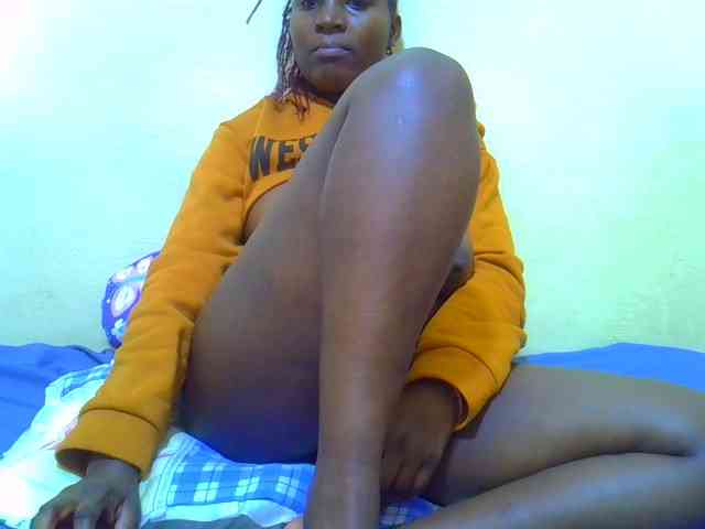 Molly-22 webcam