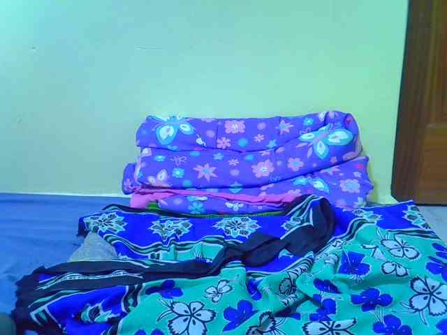 Molly-22 webcam
