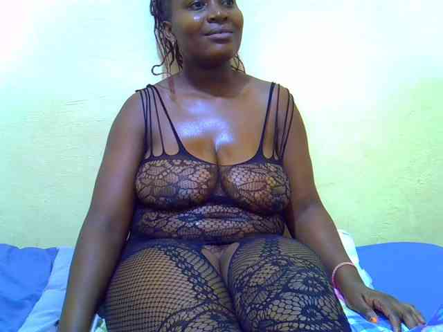Molly-22 webcam