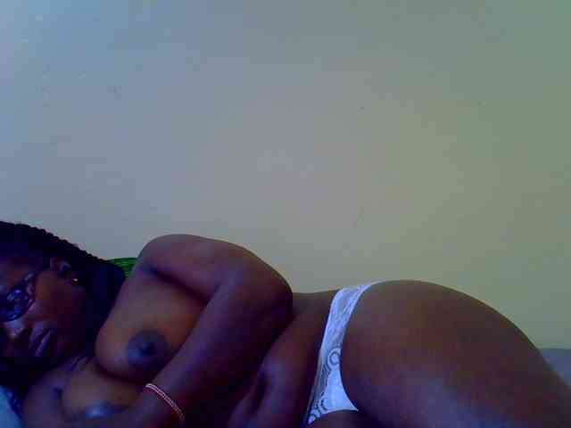 Molly-22 webcam