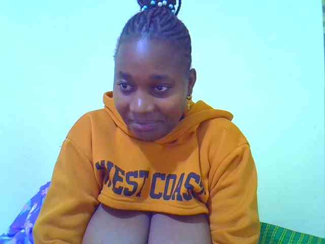 Molly-22 webcam