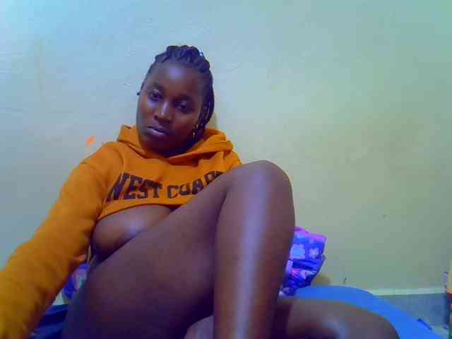 Molly-22 webcam