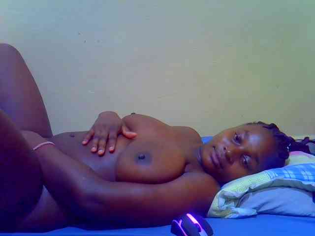 Molly-22 webcam