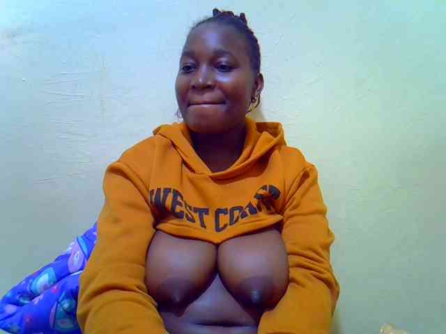 Molly-22 webcam