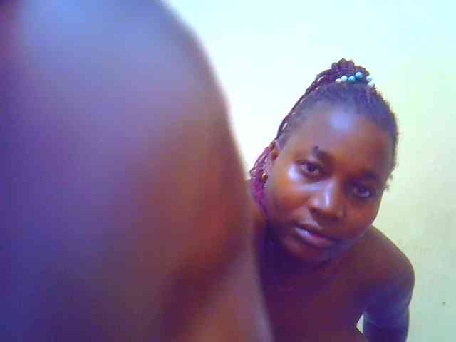 Molly-22 webcam