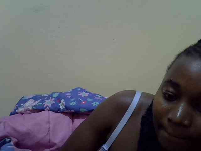 Molly-22 webcam