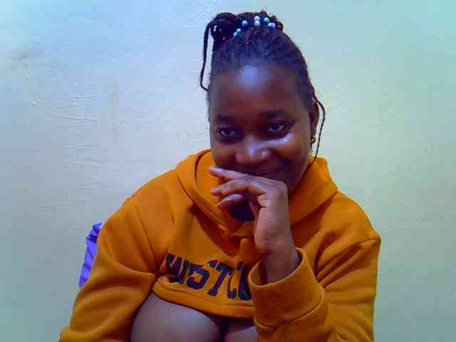 Molly-22 webcam