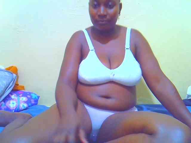Molly-22 webcam