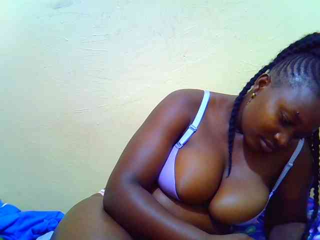 Molly-22 webcam