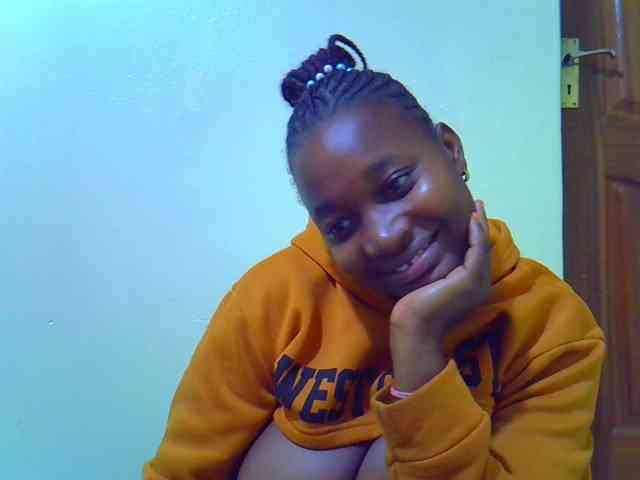Molly-22 webcam