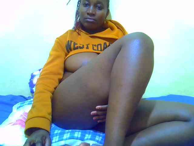 Molly-22 webcam