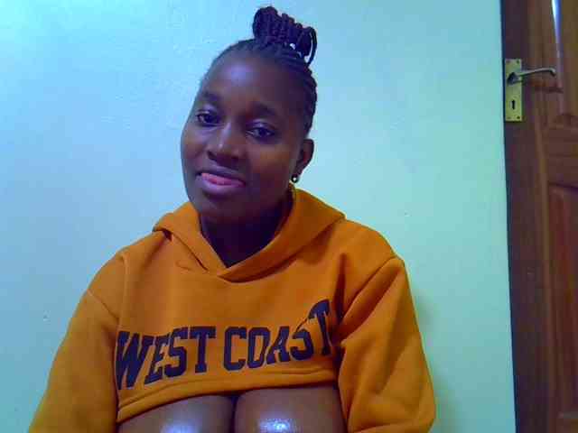 Molly-22 webcam