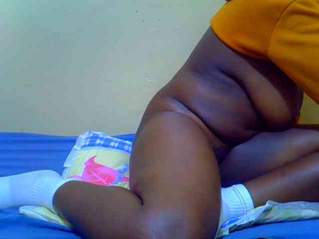 Molly-22 webcam