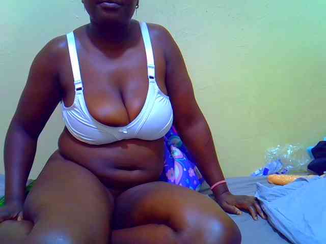 Molly-22 webcam
