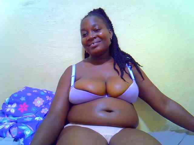 Molly-22 webcam