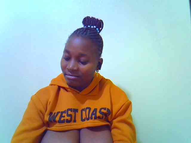 Molly-22 webcam