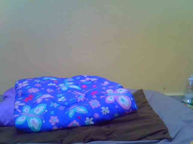 Molly-22 webcam