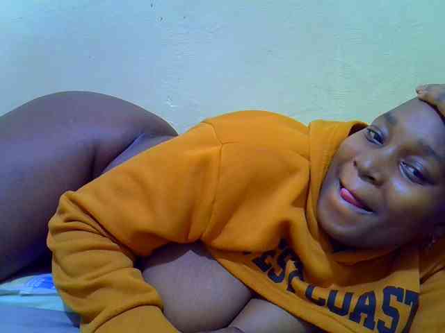 Molly-22 webcam