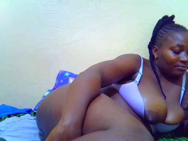 Molly-22 webcam