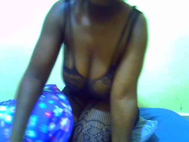 Molly-22 webcam