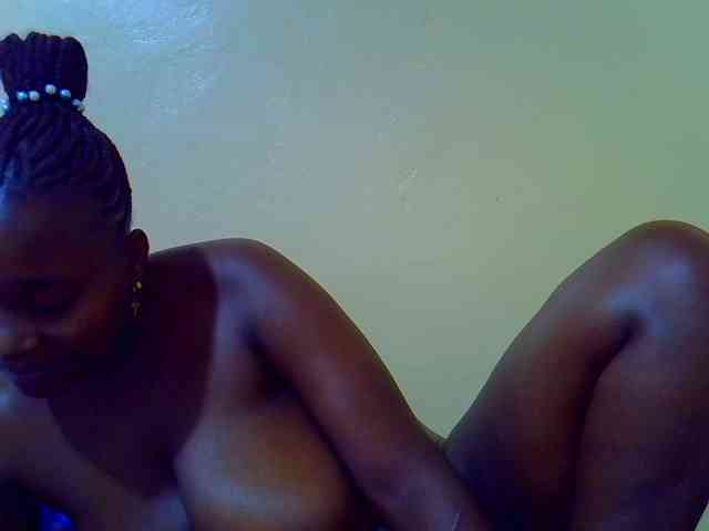 Molly-22 webcam