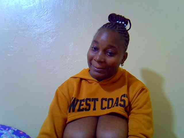 Molly-22 webcam